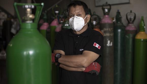 Luis Barsallo se desempeñó como enfermero naval en la Marina de Guerra. Tiene vocación por la salud. (Foto: Joel Alonzo/GEC)