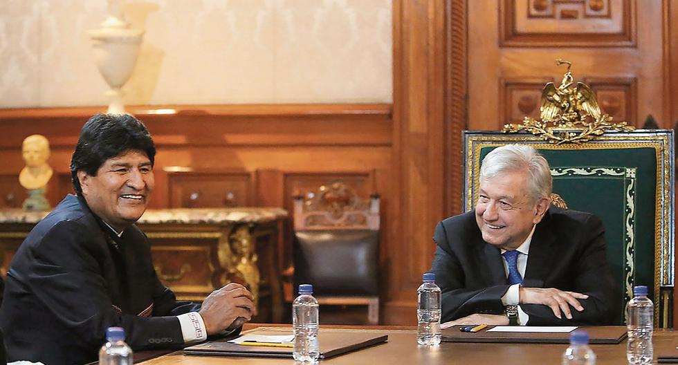 El presidente de México, Andrés Manuel López Obrador (AMLO), apoyó la retórica del golpe de Estado que Evo Morales defiende desde que se vio obligado a dejar Bolivia, país al que volvió en el 2020. (Foto: EFE)