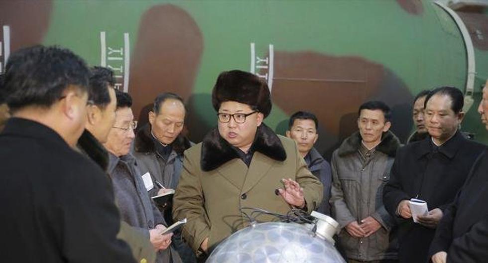 Kim Jong-un en la presentación de su bomba H en miniatura. (Foto: EFE)