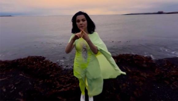 YouTube: Björk lanzó video 360° del tema "Stonemilker"