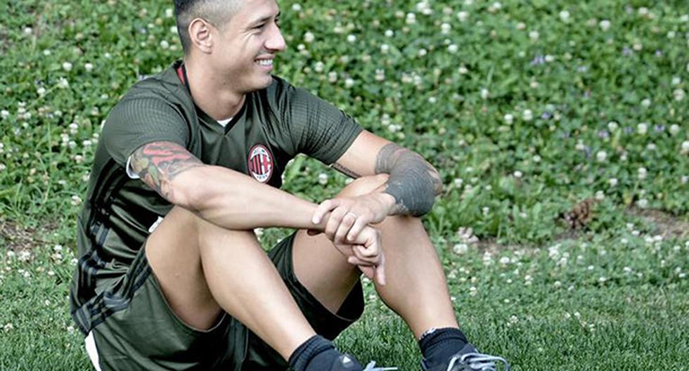 En caso Carlos Bacca se marche del Milan, Gianluca Lapdula tendría más oportunidades de ser titular. (Foto: Prensa AC Milan)
