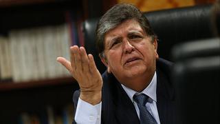 Investigan si empresas contratadas por el Estado pagaron conferencias de Alan García