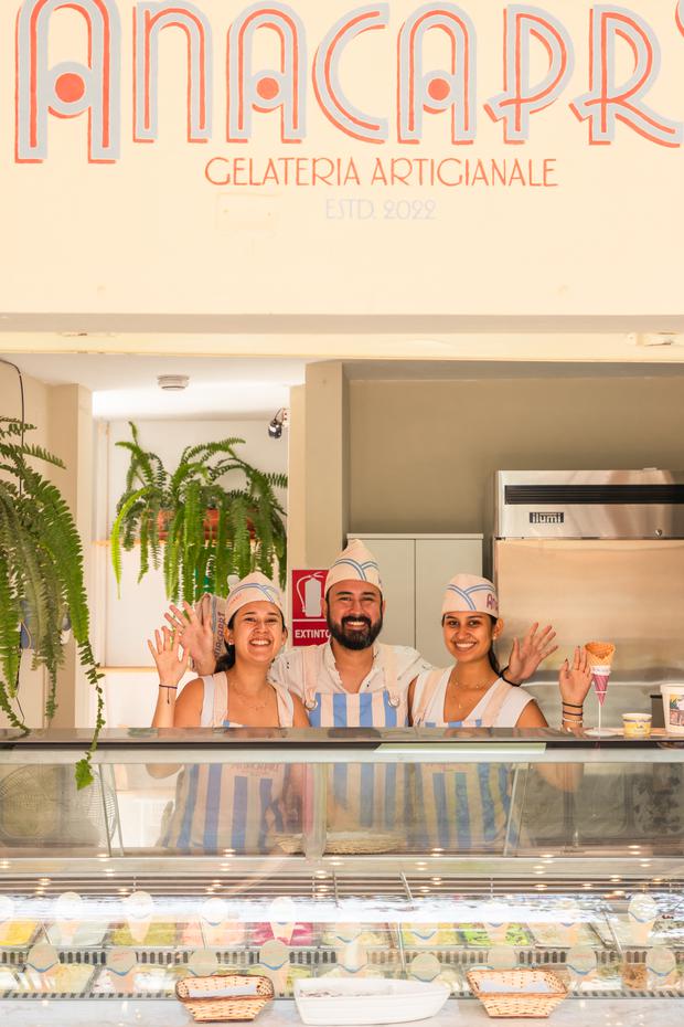 For those who wish to enjoy delicious gelatos in the comfort of their homes, Anacapri Gelateria offers delivery service.