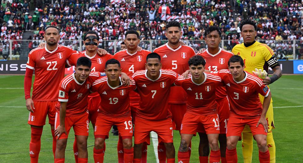 La selección peruana acumula su cuarta derrota consecutiva en las Eliminatorias. (Foto: AFP)