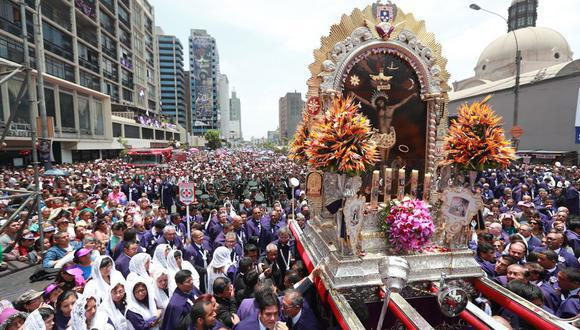 Los fieles del Cristo Moreno participarán en los cinco recorridos procesionales y el Ministerio de Salud brindó consejos para que acompañen la imagen de manera segura. (Foto: El Comercio)
