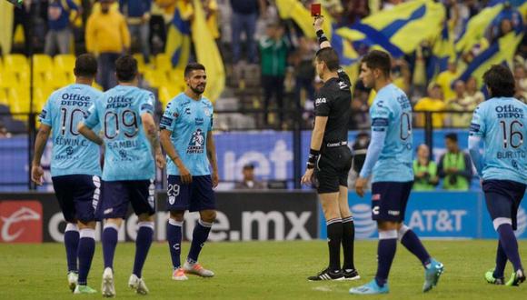 América vs. Pachuca EN VIVO: Jara fue expulsado por terrible codazo en el Estadio Azteca | VIDEO. (Video: YouTube / Foto: AFP)