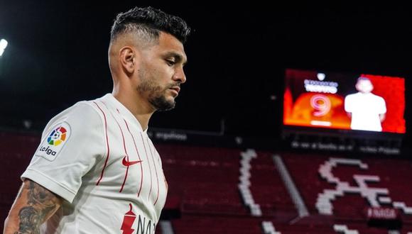 'Tecatito' firmó contrato con Sevilla hasta el 2025. (Foto: Sevilla FC)