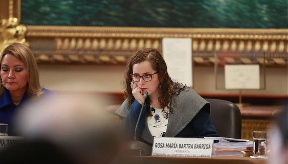 La congresista de Fuerza Popular, Rosa Bartra, preside la Comisión de Constitución que debate la bicameralidad. (Foto: Lino Chipana/ El Comercio)