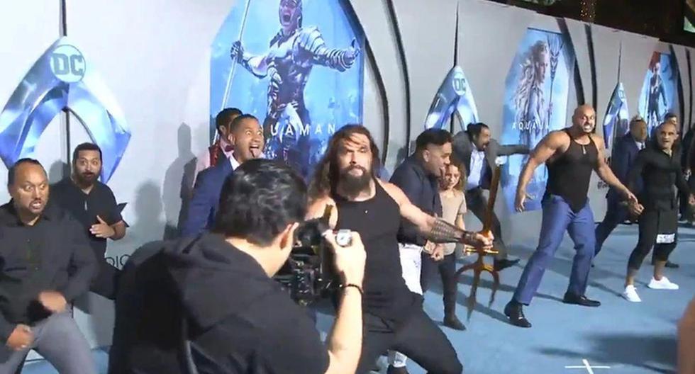 El actor hawaiano-estadounidense, Jason Momoa, interpretó un haka en el estreno de la cinta. (Foto: Captura de video)