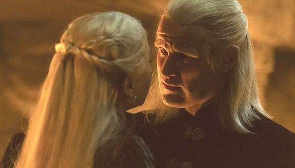 Daemon Targaryen ahorca a Rhaenyra Targaryen en una escena crucial del final de la primera temporada de "House of the Dragon" (Foto: HBO)