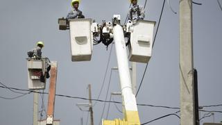 Miles de puertorriqueños están sin electricidad por problemas en las plantas de generación