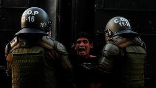 Al menos 30 detenidos en jornada de protestas con enfrentamientos en Chile | FOTOS 