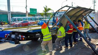 Chorrillos: ATU señala que caída de paraderos en Av. Huaylas se habría originado por los trabajos de empresa que instala fibra óptica