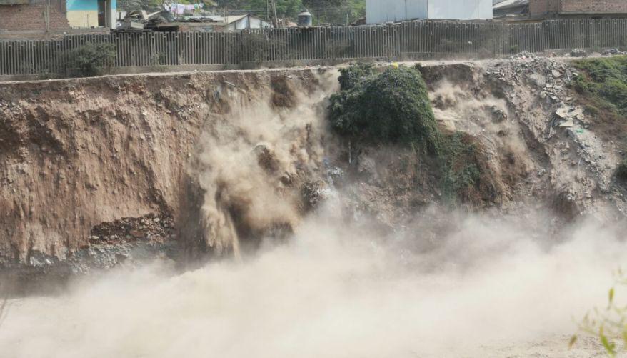 El caudal del río Rímac amenaza a casas ubicadas en riberas - 1