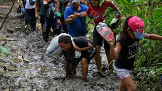 Más de 243.000 migrantes irregulares, en su mayoría venezolanos, cruzaron la selva del Darién en 2022