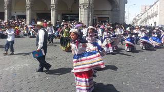FOTOS: Arequipa se vistió de fiesta y dio inicio al mes del aniversario de su fundación con un pasacalle