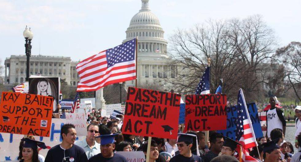 Los activistas piden que el presidente Obama detenga la deportación de los indocumentados. (Foto: brunosan/Flickr)