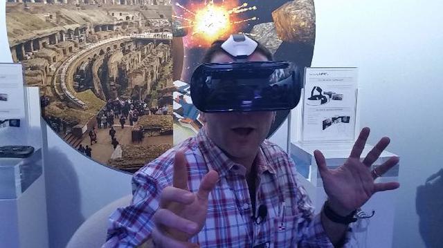 Samsung entra al mundo de la realidad virtual con el Gear VR - 1