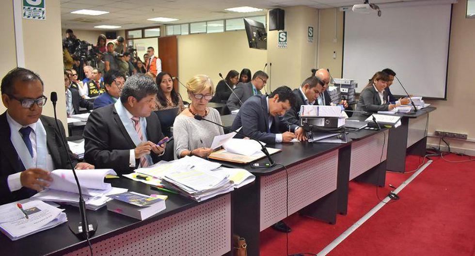 Susana Villarán y Gabriel Prado estuvieron presentes en la audiencia que fue suspendida hasta el martes 14 de mayo. (Foto: Difusión)