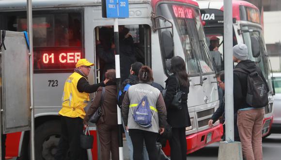 La ATU detalló que los Corredores Complementarios, así como el Metropolitano, la Línea 1 del Metro de Lima y los buses del transporte público convencional funcionarán con normalidad. (Foto: El Comercio)