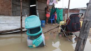 Entre lodo y aguas empozadas: así viven los pobladores afectados por las lluvias incesantes en Tumbes