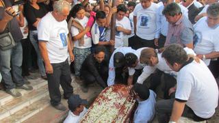 Áncash: pobladores de Samanco despidieron a alcalde asesinado