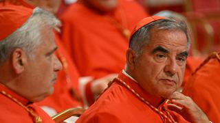 Un cardenal intentó librarse del juicio por corrupción en su contra grabando una conversación con el papa Francisco