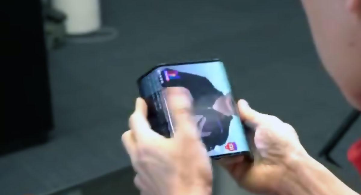 El presidente de Xiaomi mostró en un video la nueva característica de su móvil. (Foto: captura)
