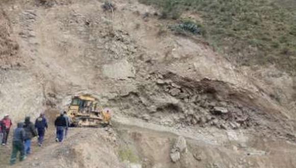 Deslizamiento de tierra dejó tres muertos en Ayacucho