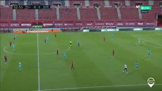 Barcelona vs. Mallorca: hincha con camiseta de Argentina se metió al campo en pleno partido | VIDEO