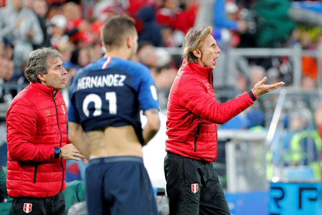 RICARDO GARECA. DT que clasificó a la selección peruana a un Mundial luego de 36 años.  (Foto: EFE)