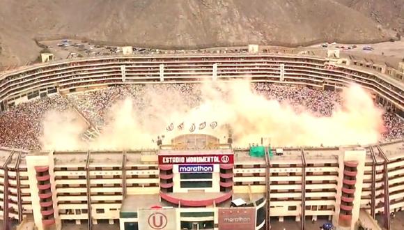 La hinchada no decepcionó y recibió de esta manera tan especial para disputar el primer clásico del año ante Alianza Lima | Foto: Gol Perú