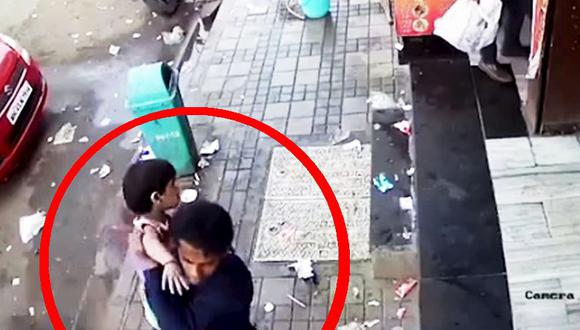 YouTube: Raptan a niña de 2 años frente al negocio de sus padres [VIDEO] (Foto: Captura)