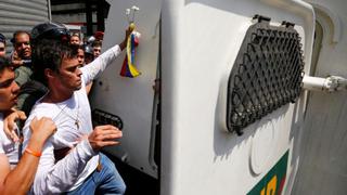 Leopoldo López calmó a sus seguidores tras ser detenido [VIDEO]