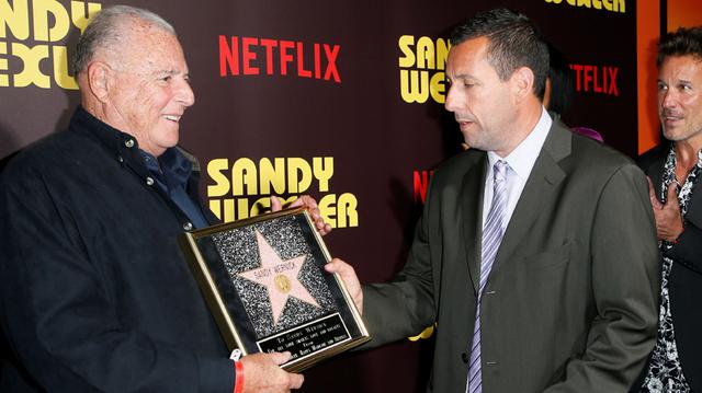 Netflix: Adam Sandler y esposa en la premiere de "Sandy Wexler" - 26