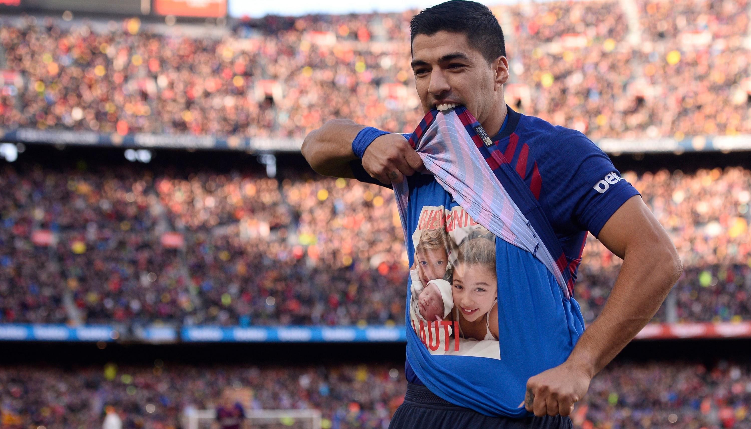 Barcelona vs. Real Madrid: la celebración de Suárez, el enfado de Courtois y el 2-0 blaugrana | VIDEO. (Foto: AFP)