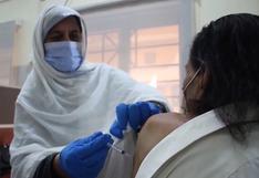 Pakistán alcanza los 10 millones de personas vacunadas contra la COVID