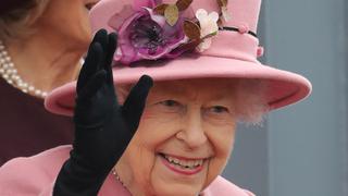 Por qué la reina Isabel II rechazó el premio “Anciana del año”