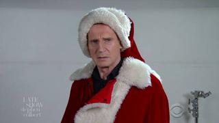 YouTube: Liam Neeson interpretó a su modo a Papá Noel [VIDEO]