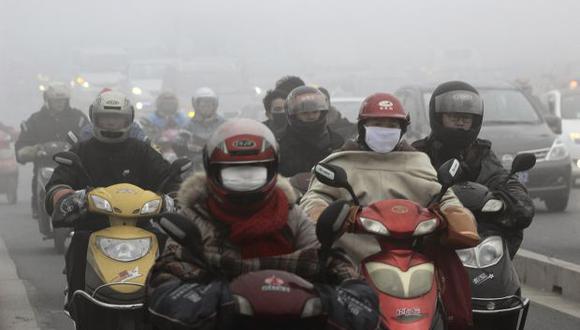 China: la contaminación hace irrespirable el aire de Beijing