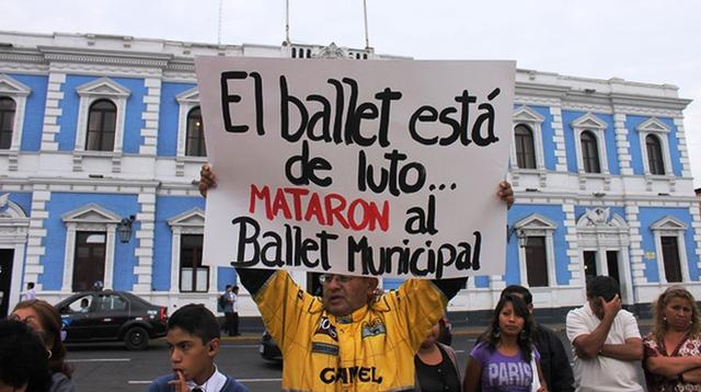 Una singular protesta en la Plaza de Armas de Trujillo - 1