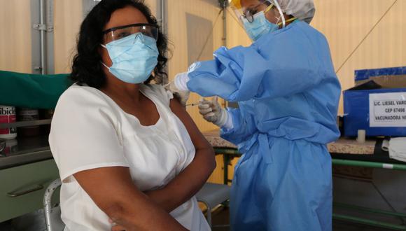 A la crisis política por la inoculación irregular de la vacuna Sinopharm a funcionarios públicos, se sumó la pérdida de 4 dosis en un hospital de Tacna. (FOTO: Hospital Hipólito Unanue)