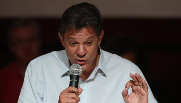 "Hace 28 años que (Bolsonaro) está en el Congreso Nacional, en calidad de diputado federal, y sólo vomita barbaridades", aseveró Haddad. (Foto: EFE)