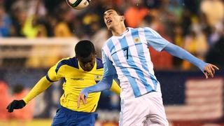 Argentina derrotó 2-1 a Ecuador con goles de Agüero y Pastore