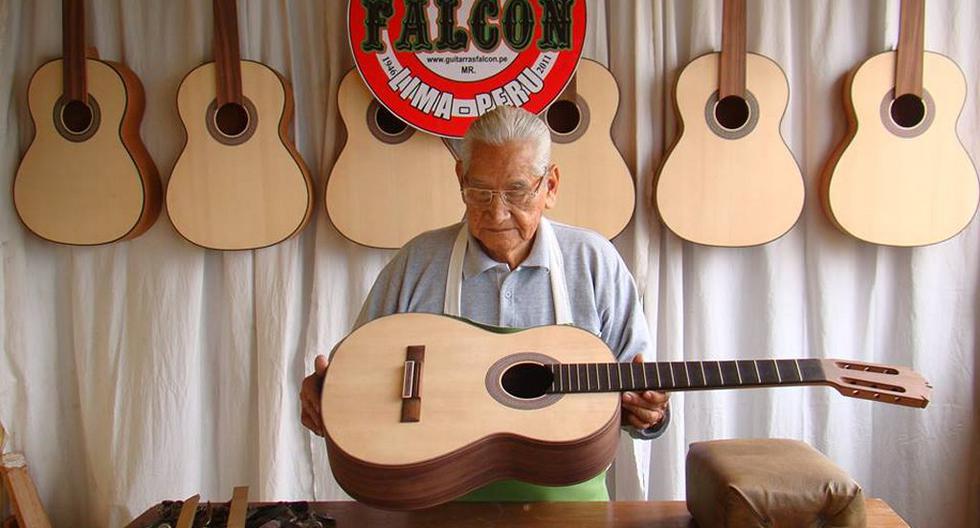 Las tradicionales Guitarras Falcón, creadas por Abraham Falcón García, cumplen 70 años. (Foto: Facebook)