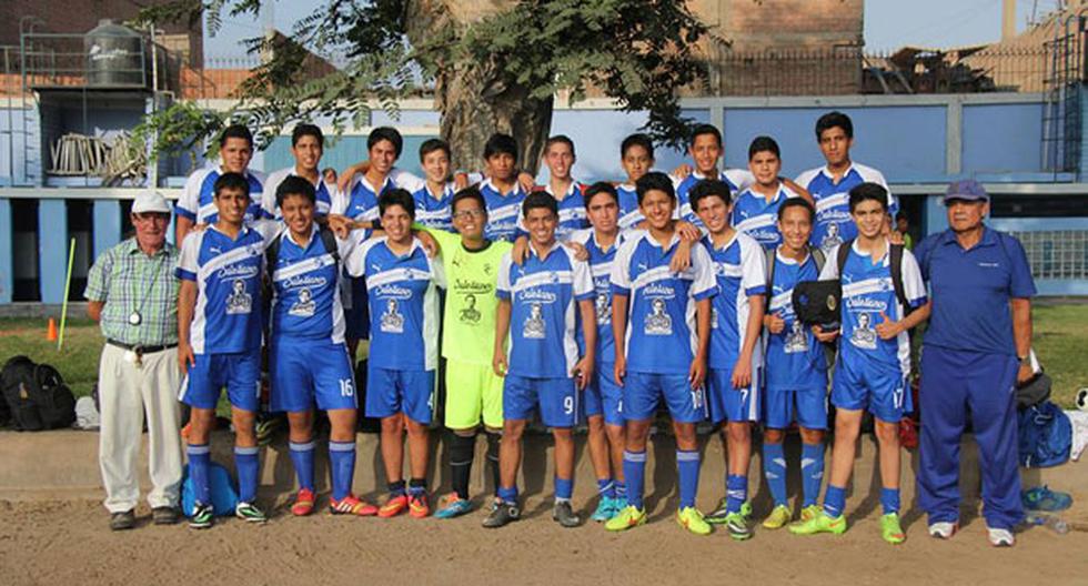 El equipo de fútbol de mayores logró la clasificación a 8vos de final. (Foto: Colegio Salesiano)