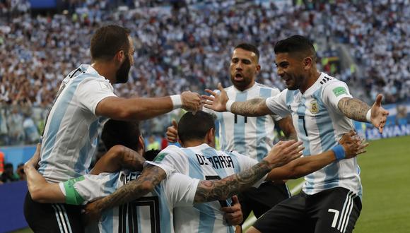 El Mundial Rusia 2018 tiene muchas más emociones para Argentina que trabajó mucho para imponerse ante Nigeria. Lionel Messi y Marcos Rojo anotaron para la albiceleste. (Foto: AP)