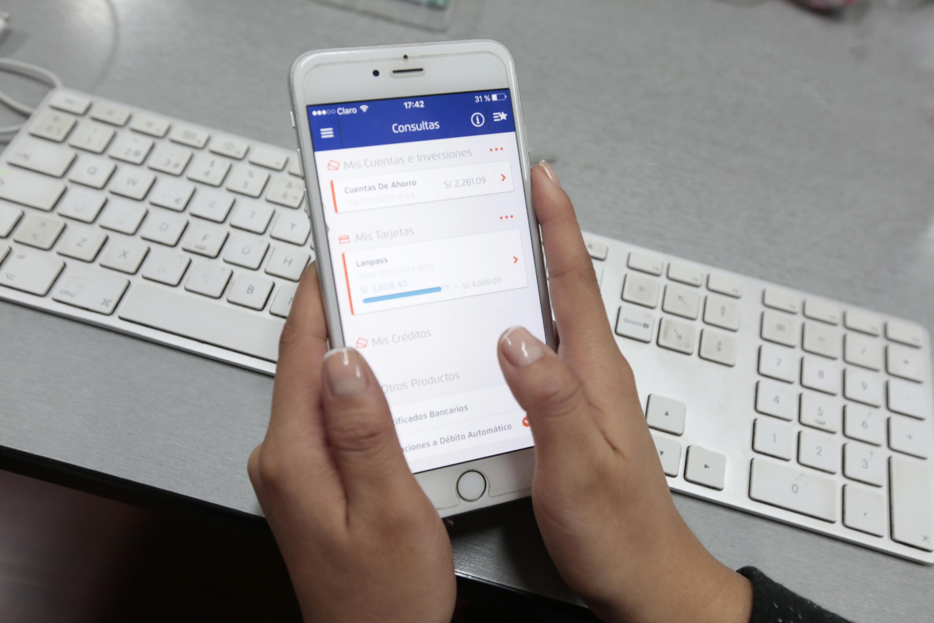 El crecimiento en número de clientes de los bancos grandes en el Perú -durante los últimos tres años- hubiera requerido ingente inversión en agencias físicas, si no fuera por la banca digital, que los hace mucho más eficientes en ese aspecto. (Foto: GEC)