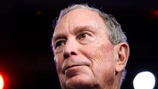 El multimillonario Michael Bloomberg se retira de la carrera para la nominación demócrata y apoya a Joe Biden