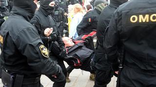 Cientos de detenidos en una nueva manifestación de la oposición en Bielorrusia contra Lukashenko | FOTOS